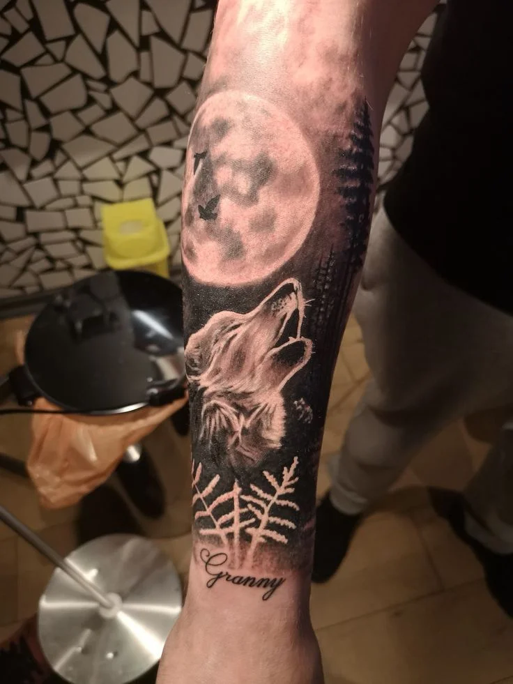 hình xăm chó sói hú trăng (10)
