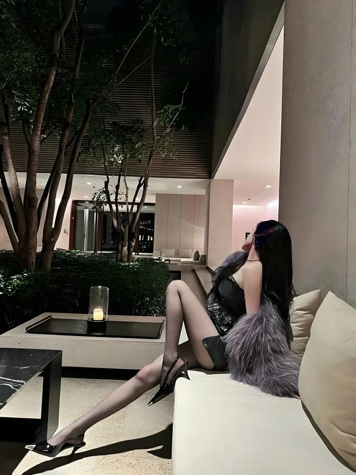 Hình 41 trong bộ xxx áo dài
